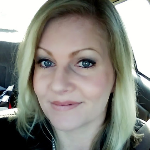 Debbie Peck Photo 35