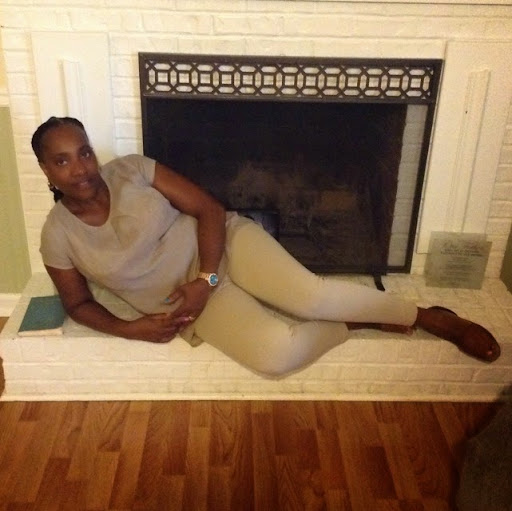Lisa Hines Photo 32