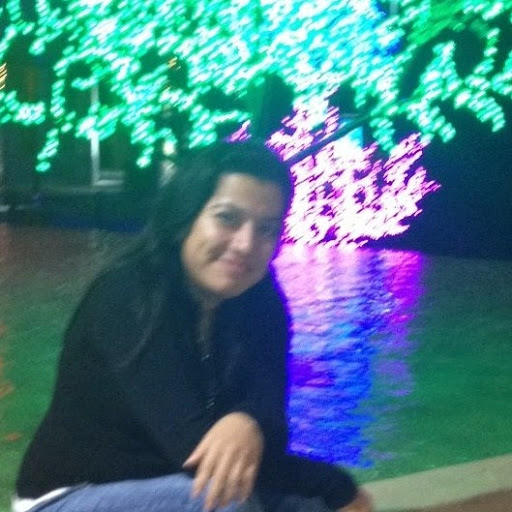 Jeannette Rojas Photo 8