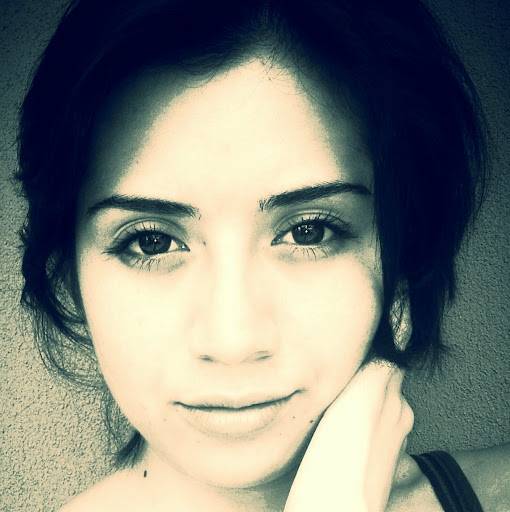 Karla Barahona Photo 14