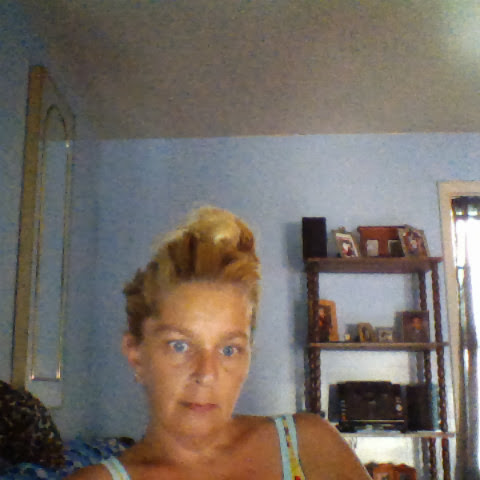 Paula Taylor Photo 26