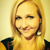 Nicole Hoffman Photo 25