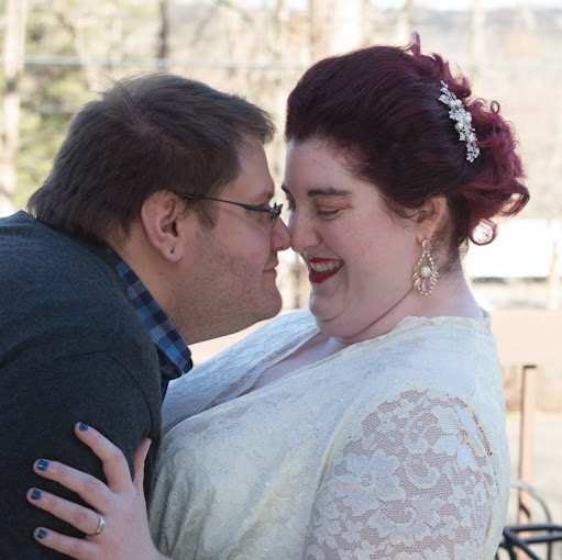 Victoria Foley Photo 14