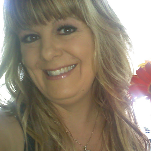 Julie Singer Photo 11