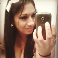 Laura Adrian Photo 7