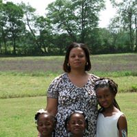 Tracy Roach Photo 36