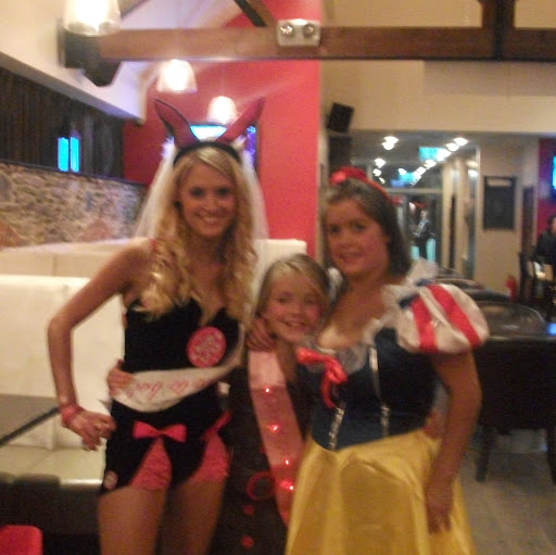 Mary Connors Photo 29