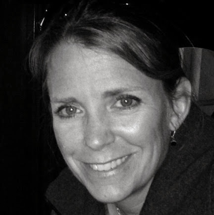 Julie Wood Photo 16