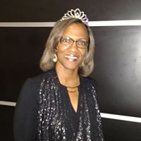 Sandra Lane Photo 24