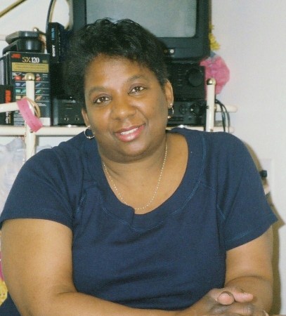 Barbara Graves Photo 32