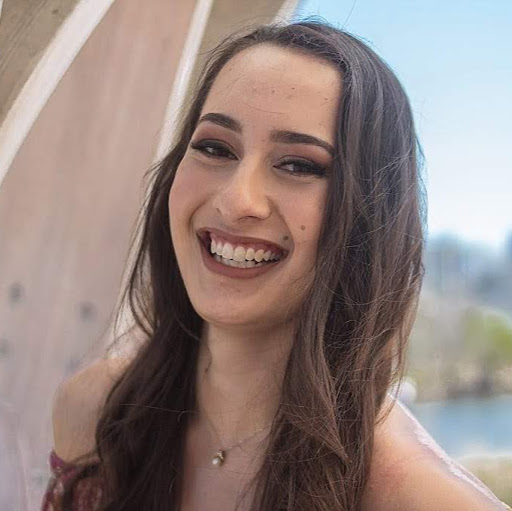 Ann Chapman Photo 41