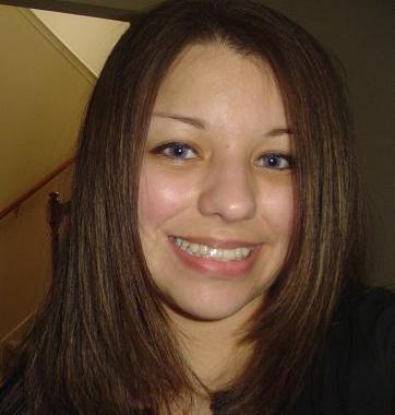 Julie Valdez Photo 18