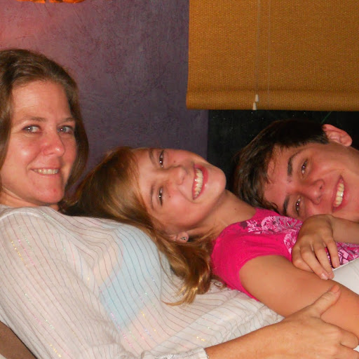 Joanna Velasco Photo 3