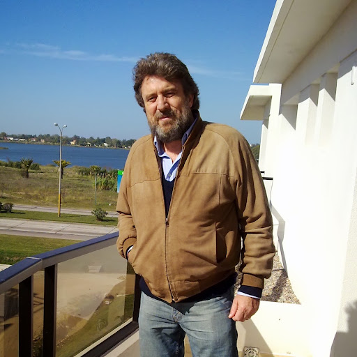 Alfredo Lara Photo 29