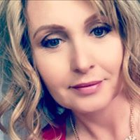 Stephanie Wade Photo 19