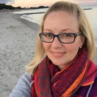 Christine Derr Photo 19