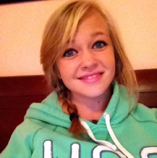 Kelsey Walker Photo 17
