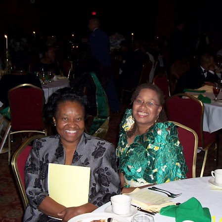 Lorraine Boyd Photo 10