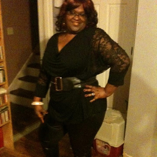 Adrienne Strachn Photo 5