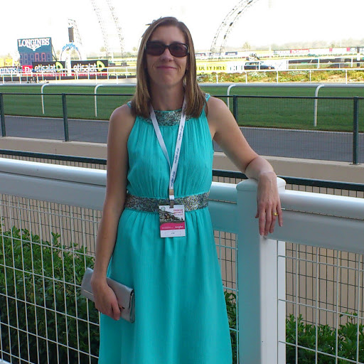 Michelle Schofield Photo 31
