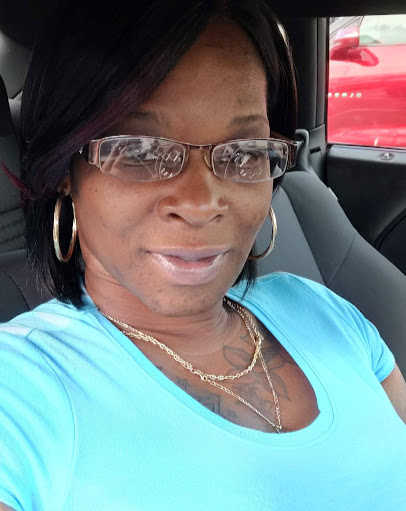 Erica Mayfield Photo 13