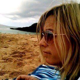 Robyn Stewart Photo 32