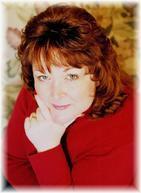 Stephanie Goodwin Photo 10