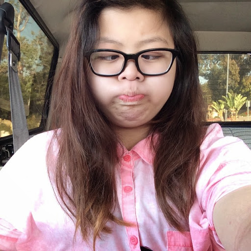 Sarah Hernandez Photo 12
