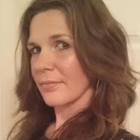 Claire Browning Photo 14