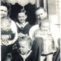 Ellen Peacock Photo 6