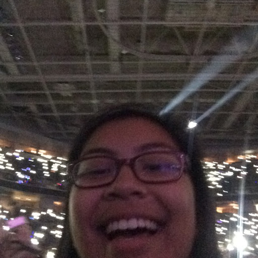 Stephanie Samson Photo 9