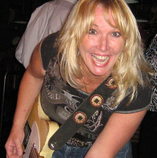 Jill Michaels Photo 15