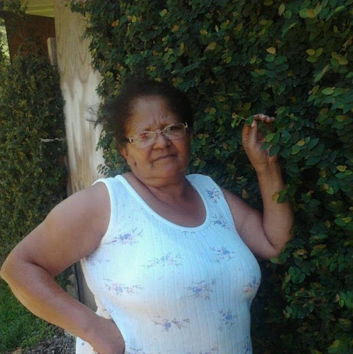 Julia Bernardes Photo 21