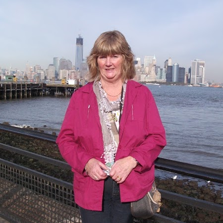 Andrea Cooper Photo 26