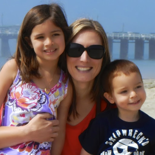 Anna Ramirez Photo 17