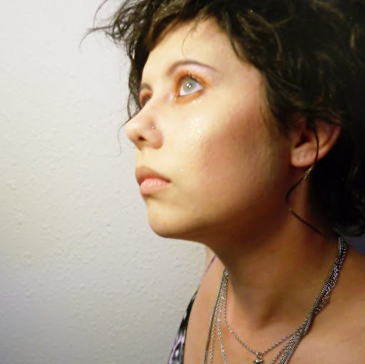 Claire Davis Photo 28
