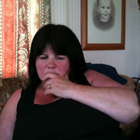 Michele Watts Photo 29