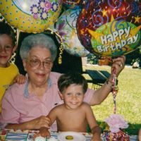 Gloria Thompson Photo 43