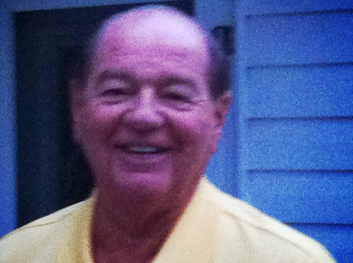 Dennis Robbins Photo 44