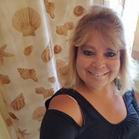 Julie Barrios Photo 15