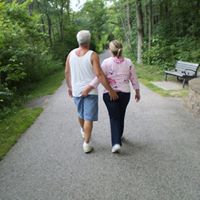 Linda Simons Photo 32