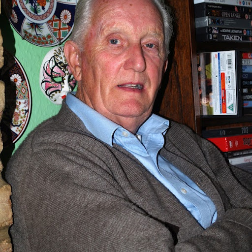 Robert Thorne Photo 19