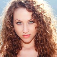 Anna Bateman Photo 9