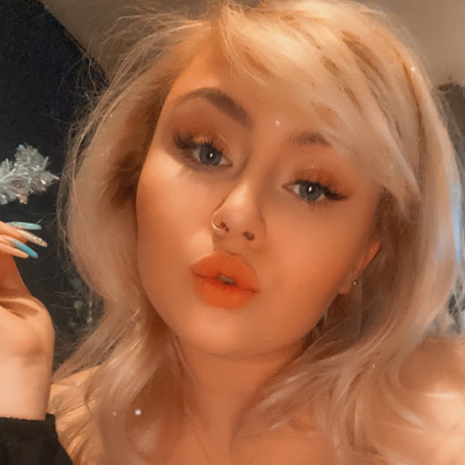 Robyn Mclaughlin Photo 5