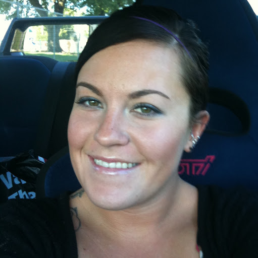 Alicia Powers Photo 16