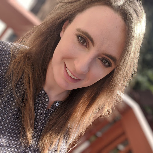 Sarah Garland Photo 11