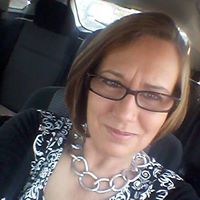 Angela Daniels Photo 20