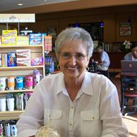 Maxine Ingram Photo 6