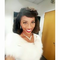 Andrea Fleming Photo 11