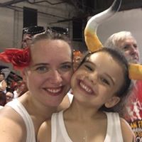 Stephanie Regan Photo 15
